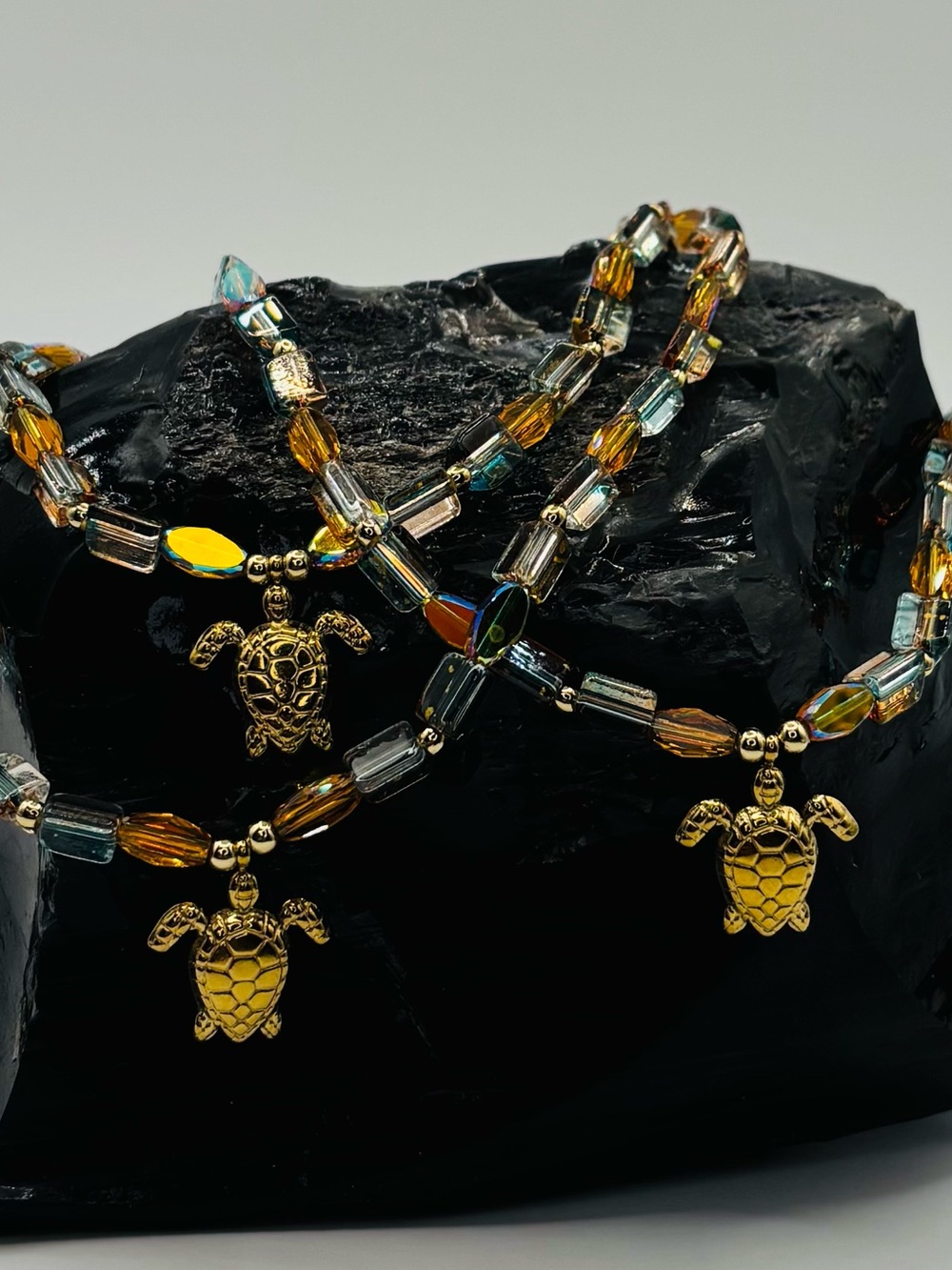 *ANKLET* S. Steel Gold Sea Turtle with AB Teal & Gold Crystal Stretchy Anklet
